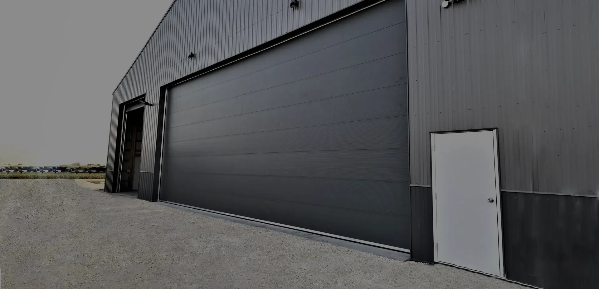 Puertas Metalicas Reto – Fabricación, Instalación y Mantenimiento de Puertas  Metálicas, Portones Levadizos, Escaleras y Barandas, Estructuras Metálicas  entre otros.